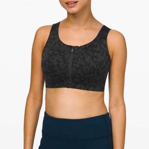 Lululemon - Enlite Bra Front Zip 34D 🖤